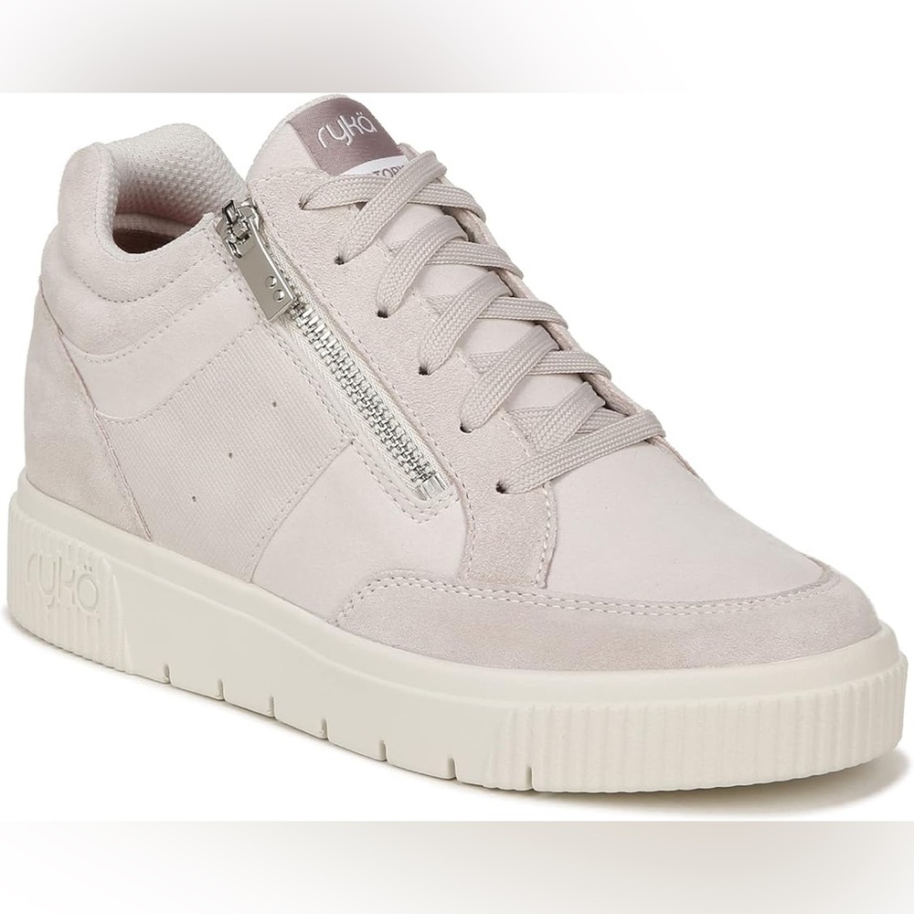 Ryka NWOT Women’s WIDE WIDTH Suede Victory Wedge Sneakers 9.5W Light Beige